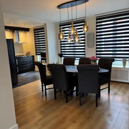 Sunny Apartment *