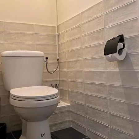 Sunny アパート ザントフォールト